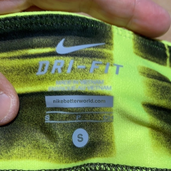 Nike Dri Fit drawstring waist running Capri - Picture 9 of 12